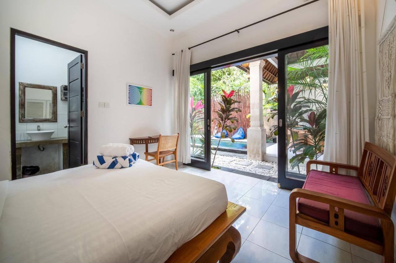Villa Banua Seminyak Exterior photo